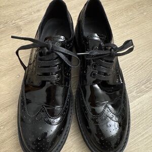 Women’s Black Oxford Shoes